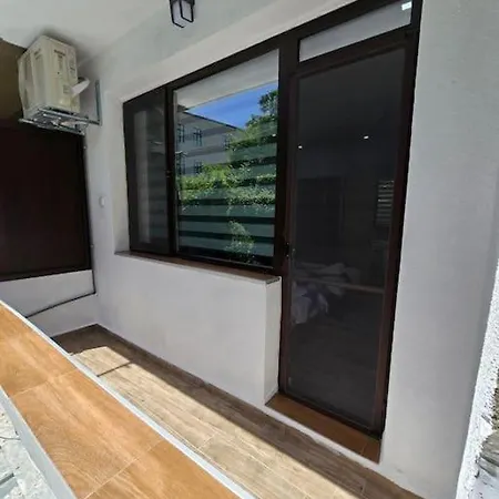 Модерен Апартамент В Гр Елена Exterior foto