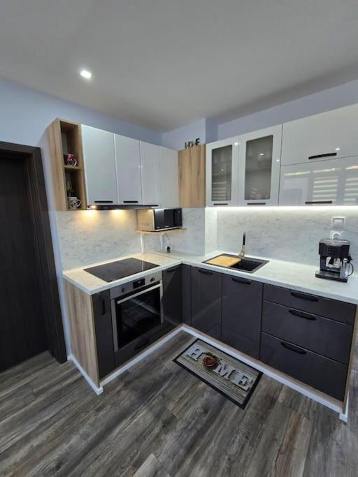 модерен в гр Apartment
